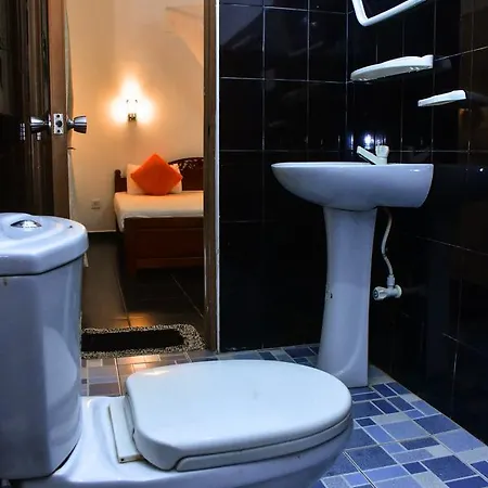 Mali Guest House Хиккадува Экстерьер фото